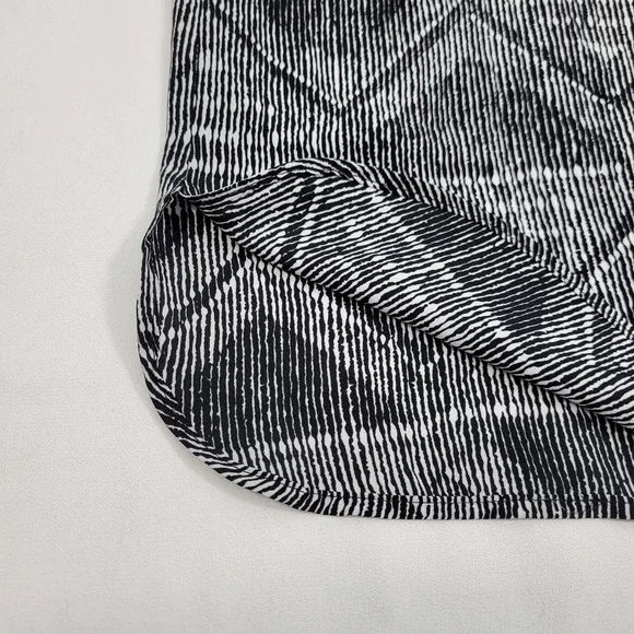 Barney's New York Women's Midi Black Diamond Print Dress Size 6  52522-0546 - Picture 9 of 9